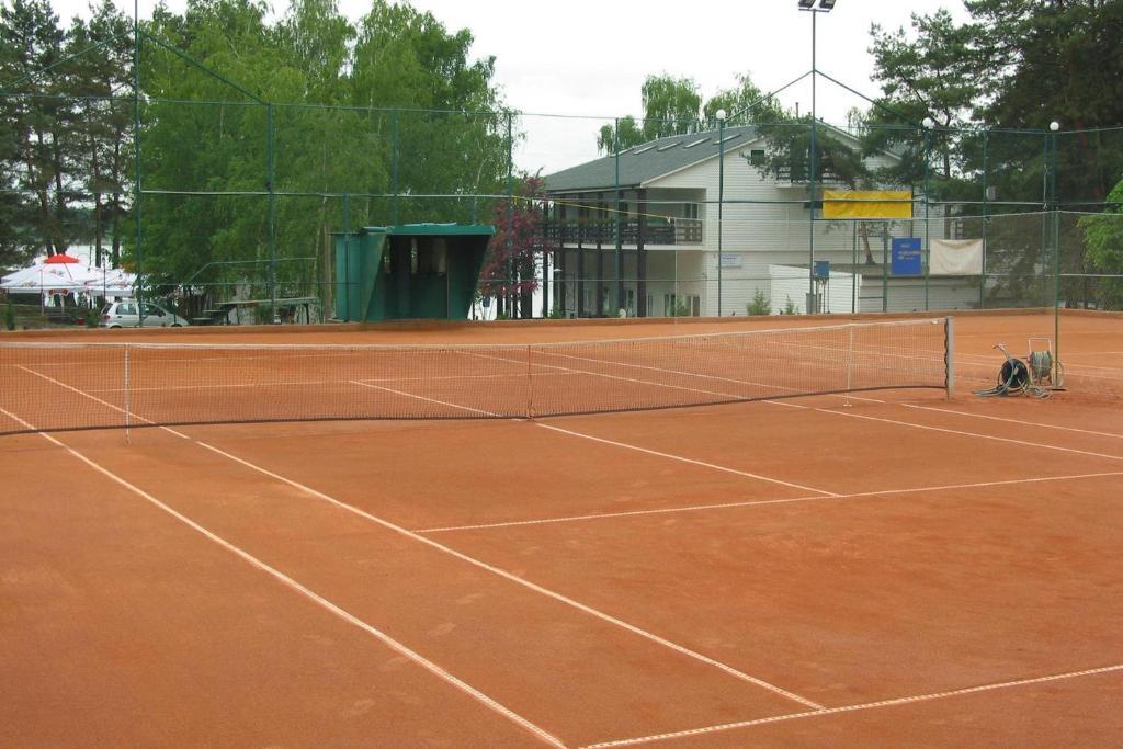 Osrodek Niezamysl Hotel Zaniemysl Bagian luar foto