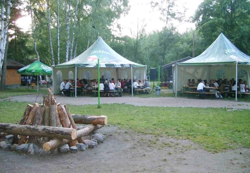 Osrodek Niezamysl Hotel Zaniemysl Bagian luar foto